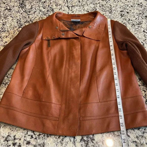 Akris Punto Lambskin and Wool Jacket - Picture 14 of 16